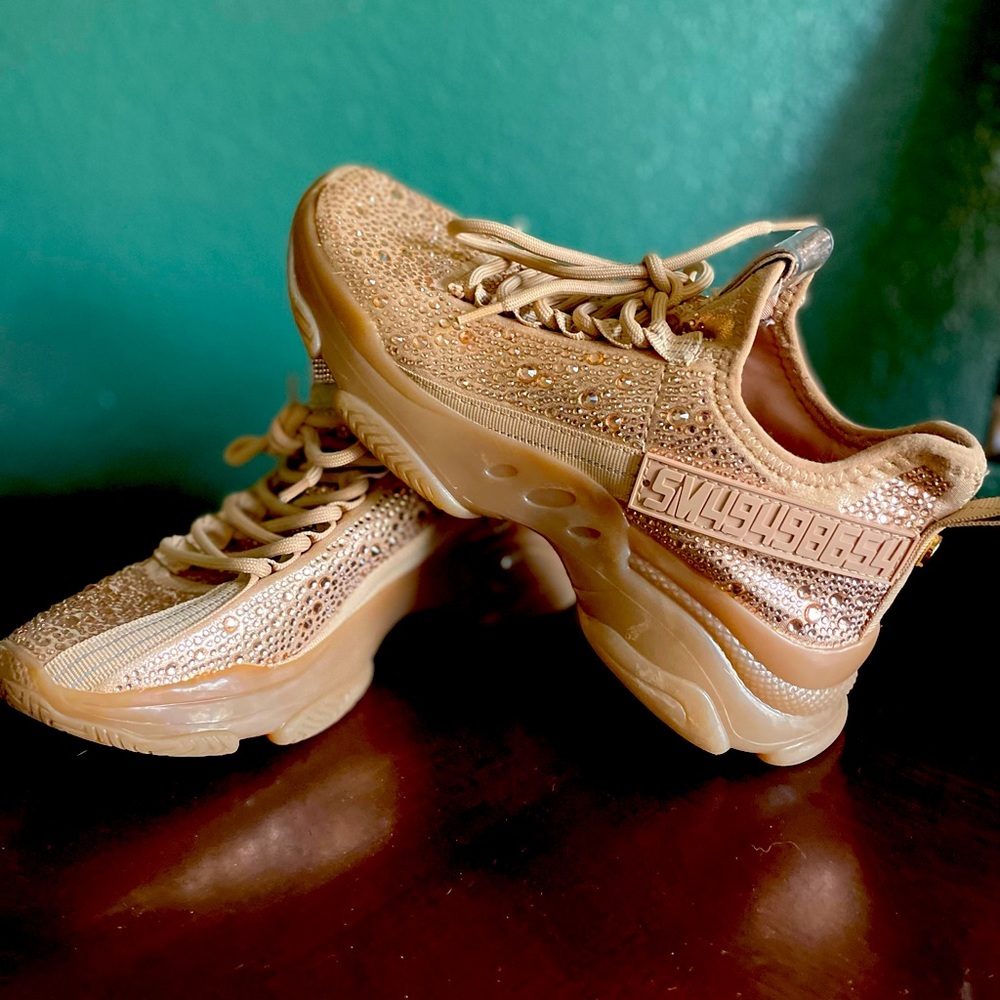 STEVE MADDEN MAXIMA AGGRSV SNEAKER